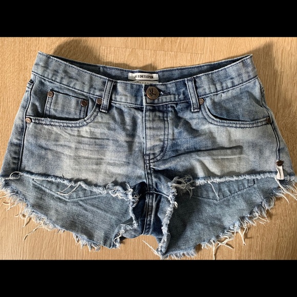 One Teaspoon Pants - ONE TEASPOON WOMEN LOW WAIST BONITAS DENIM SHORTS